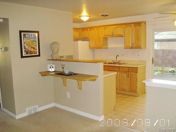 4th image of 2130 Wickham St #1