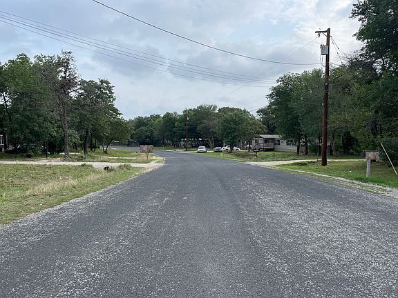 4th image of 23135 Shady Forest Dr
