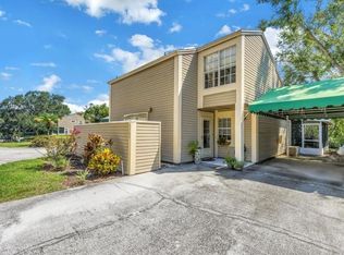 6905 Lake Place Ct, Tampa, FL 33634