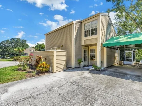 6905 Lake Place Ct, Tampa, FL 33634