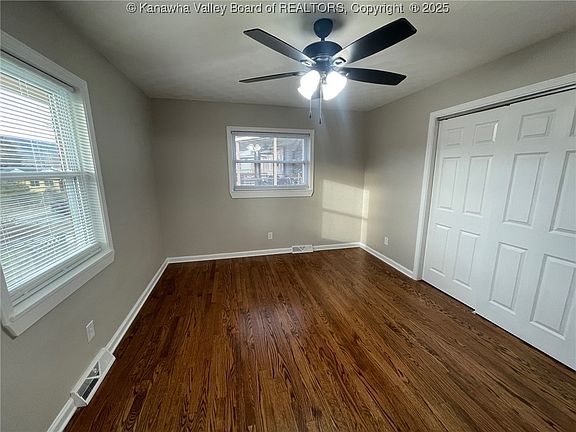 4th image of 1325 Park Ave