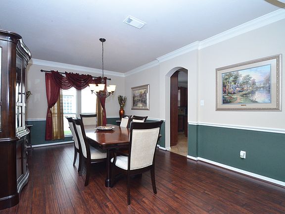 Large dining room!