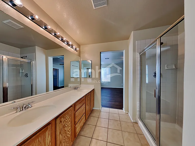 10395 Bolting Cloud Dr — Photo 13