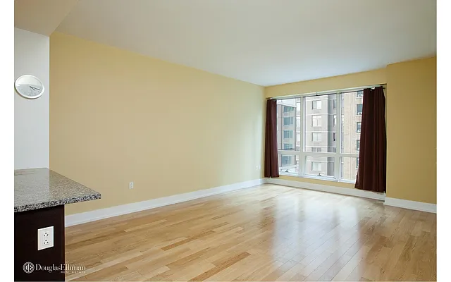 Rented by Douglas Elliman | media 16