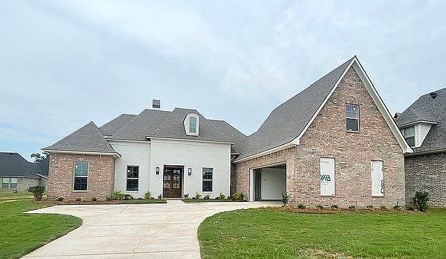 1st image of 216 Peregrine Way