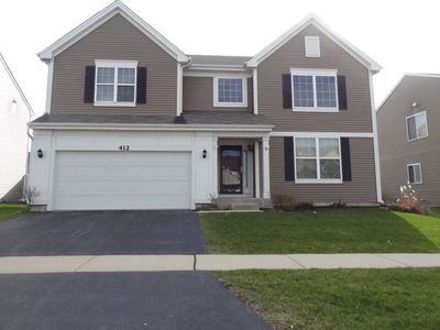 412 Minuet Cir, Volo, IL, 60073
