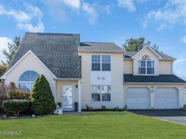 1 Silverbrooke Circle, Howell, NJ 07731