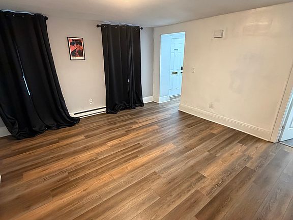 4th image of 15 Ten Broeck St #G