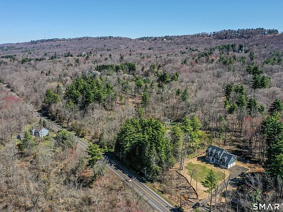 4th image of 228 Waterville Road
