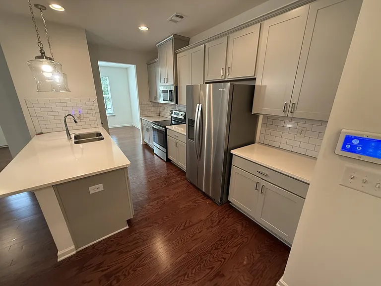 565 Morrow Ln SW #SW — Photo 8
