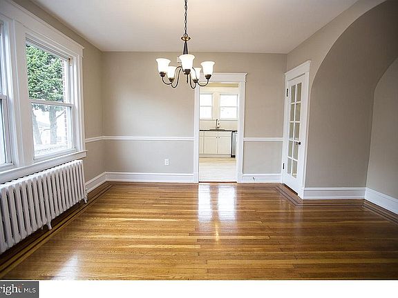 2nd image of 706 Blythe Ave