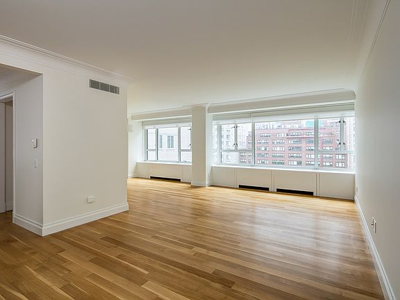 2nd image of 200 E 66th St APT C1006