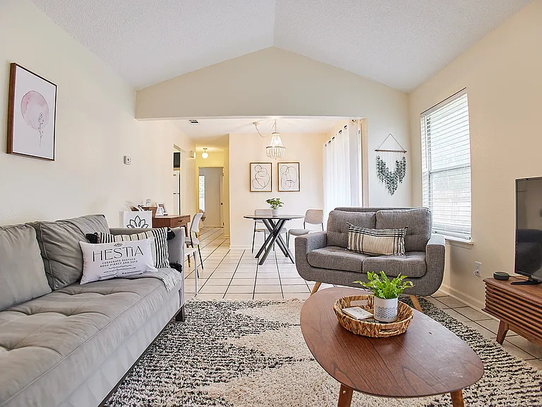 12207 Dundee Dr #B — Photo 5