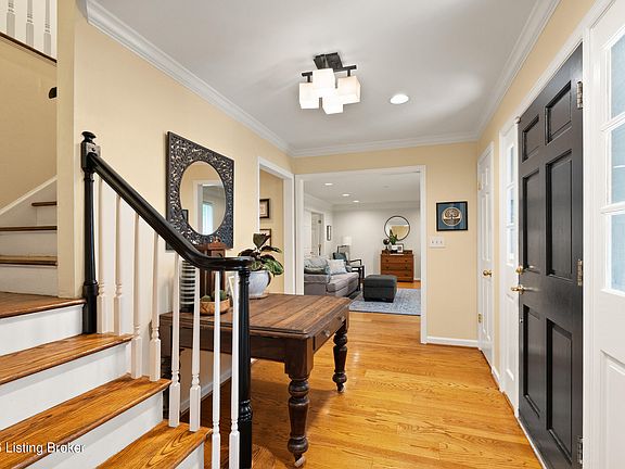 5th image of 5905 Grayson Ct