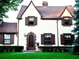 34 Grandview Cir, Manhasset, NY 11030