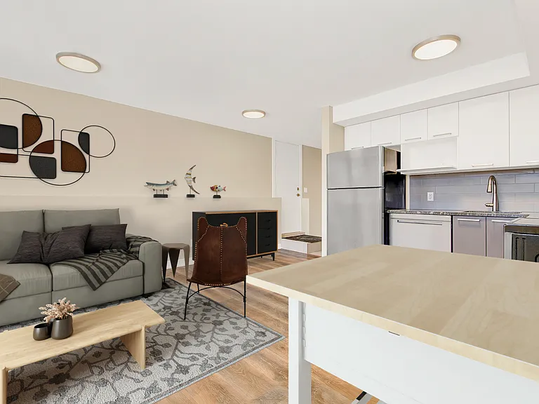 550 Kirkwood Ave — Photo 5