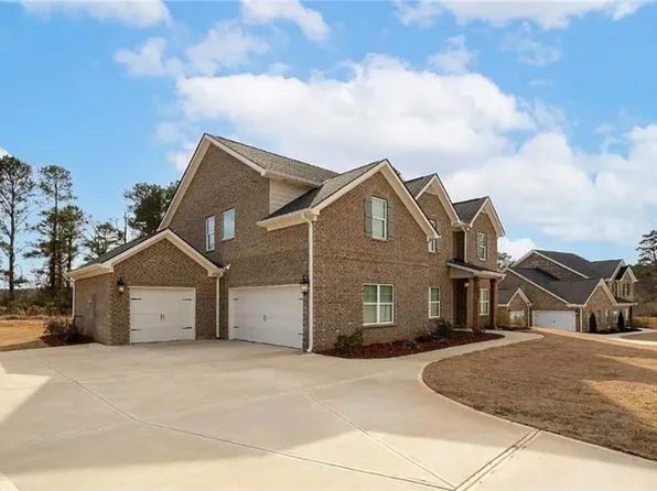 120 Ilene Dr, Fayetteville, GA 30214