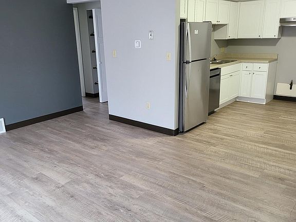 4th image of 348 E Marquette St #10707406