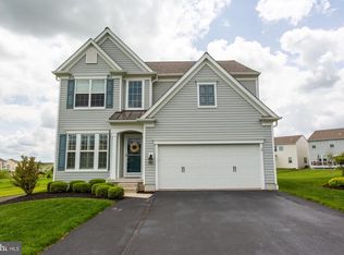 668 Empire Dr, Downingtown, PA 19335