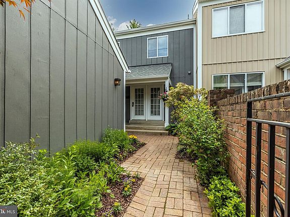 4th image of 20714 Highland Hall Dr
