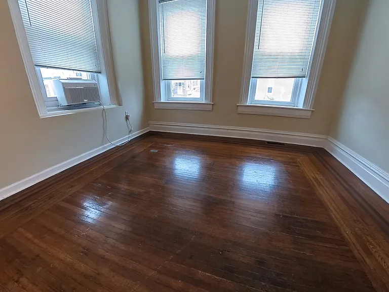564 Broadway #1 — Photo 7