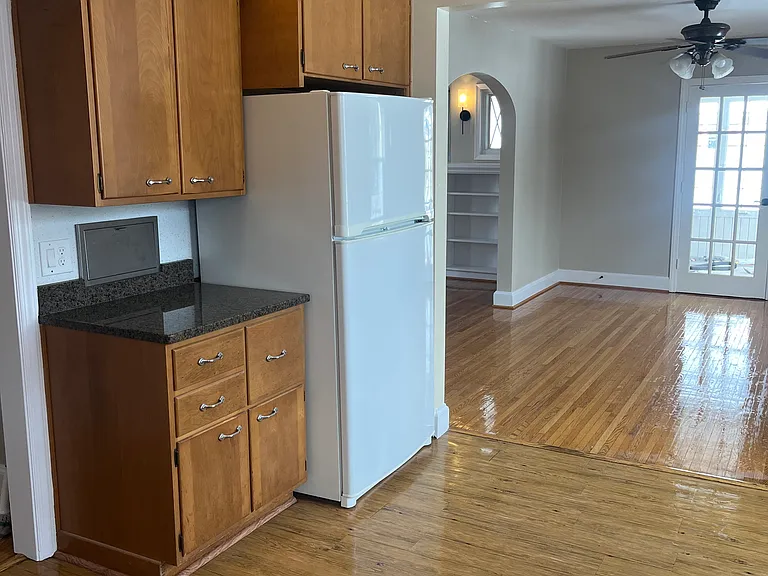 1001 S Main St #A — Photo 33