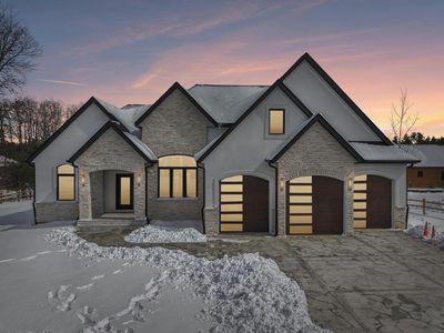 320 Oakbrook Drive, Wisconsin Dells, WI, 53965