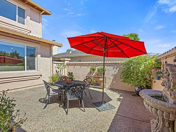 4th image of 1435 Blackwing Way