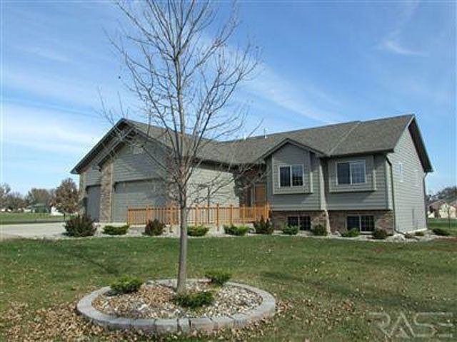 1st image of 26976 Elmen Pl