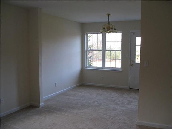 5th image of 913 South St APT 1