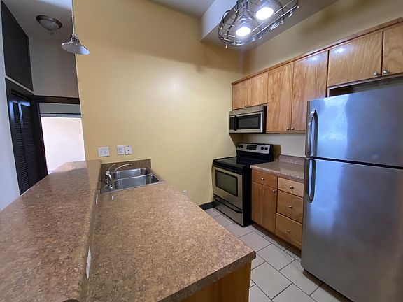 5th image of 925 Hull St Ste B