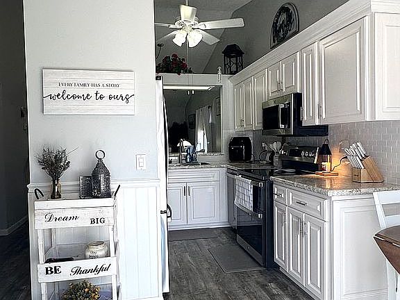 5th image of 511 Whispering Pines Blvd