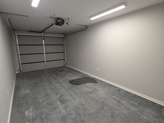 4th image of 3204 N Cleveland Ave #1