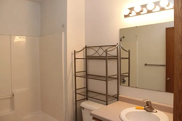 916 6th St S #1 — Photo 1