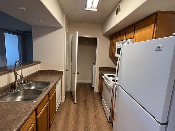 3rd image of 7255 W Sunset Rd APT 2057