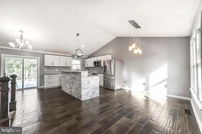 Building Photo - 21403 Carmen Woods Dr
