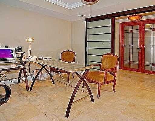 5th image of 3201 NE 183rd St APT 2605
