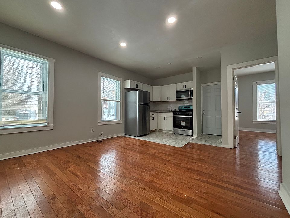 1st image of 167 West St APT 1