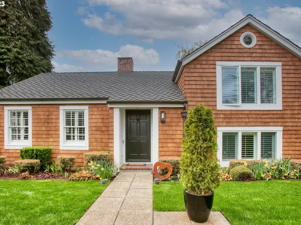 11555 S Riverwood Rd, Portland, OR 97219