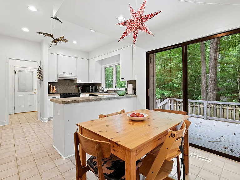 129 Ironwoods Dr — Photo 12
