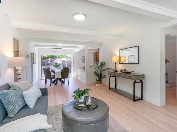 2991 Hacienda Dr, Concord, CA 94519