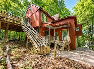 38 Hubbard St, Lenox, MA 01240