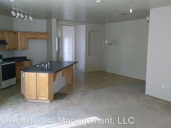5th image of 7115 N 72nd Ave