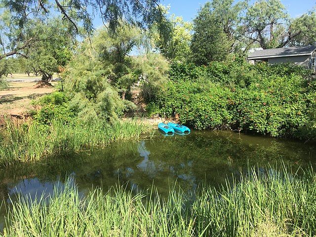 2nd image of 1625 Canal Rd