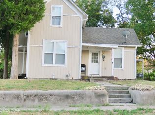 904 S Pennsylvania Ave #A-B, Joplin, MO 64801