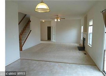 5th image of 876 Ambleside Dr
