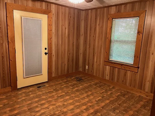 921 Black Branch Rd — Photo 21