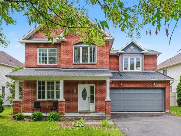 141 Grassy Plains Dr, Ottawa, ON K2M 2R6