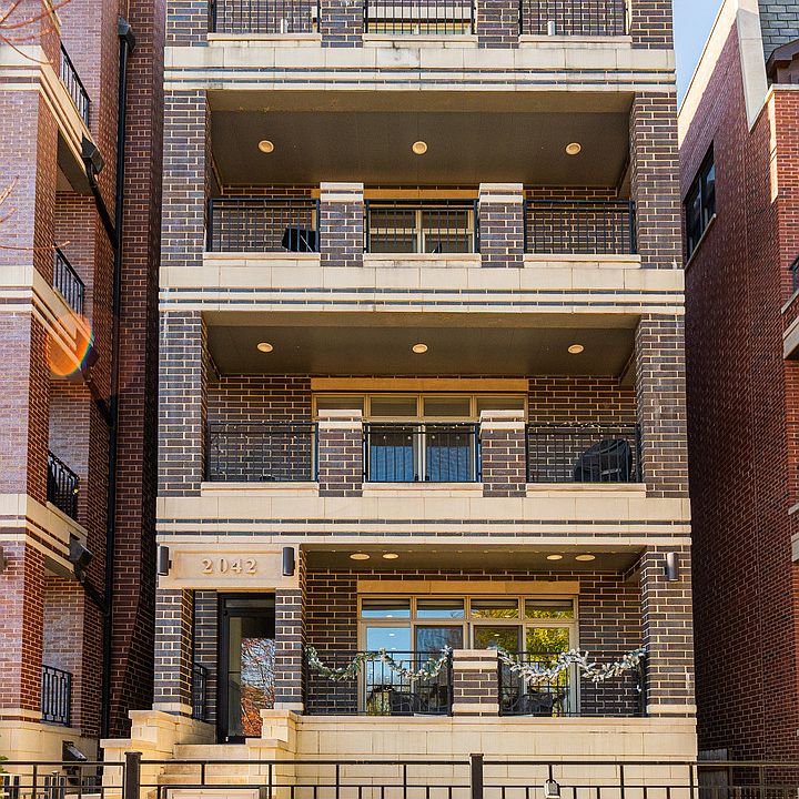 1st image of 2042 N Burling St #1