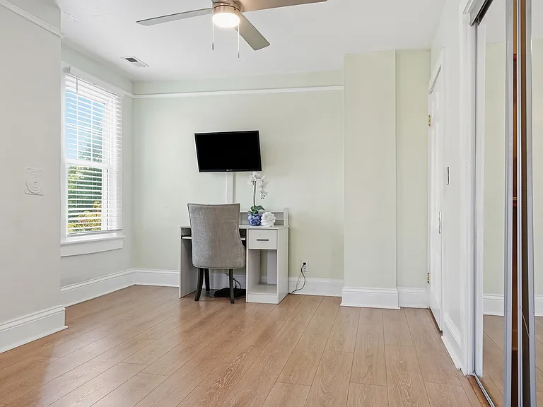 920 Oaklawn Ave — Photo 15